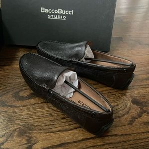 Bacco Bucci Mens black leather textured loafers